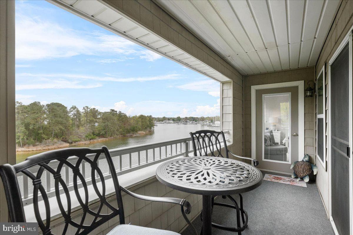 834 Oyster Bay Place photo 11