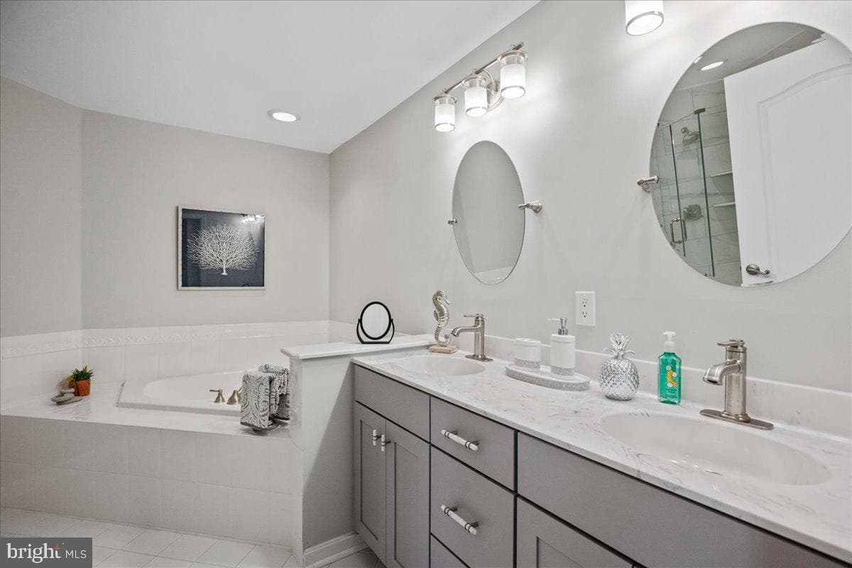 834 Oyster Bay Place photo 30
