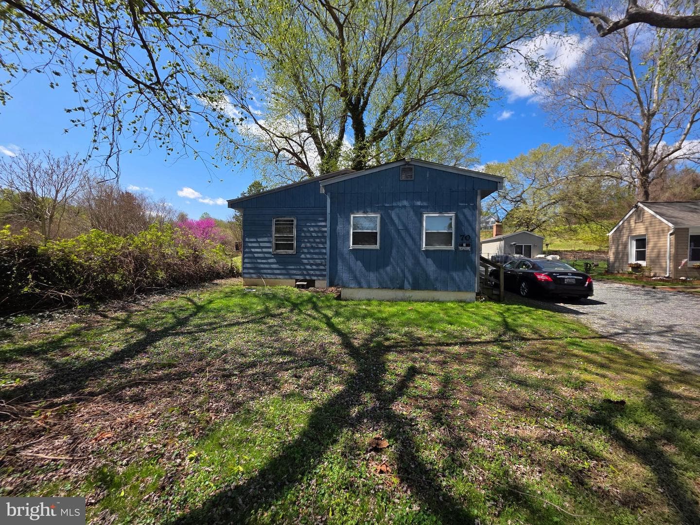 70 Macrae Avenue photo 2