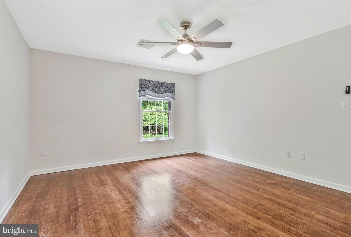 7251 Bond St. photo 21