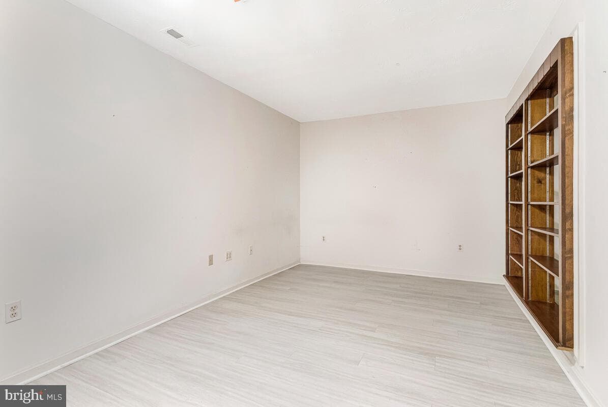 7251 Bond St. photo 31