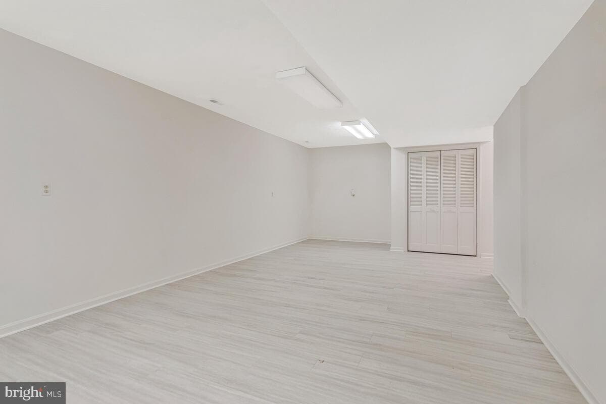 7251 Bond St. photo 32