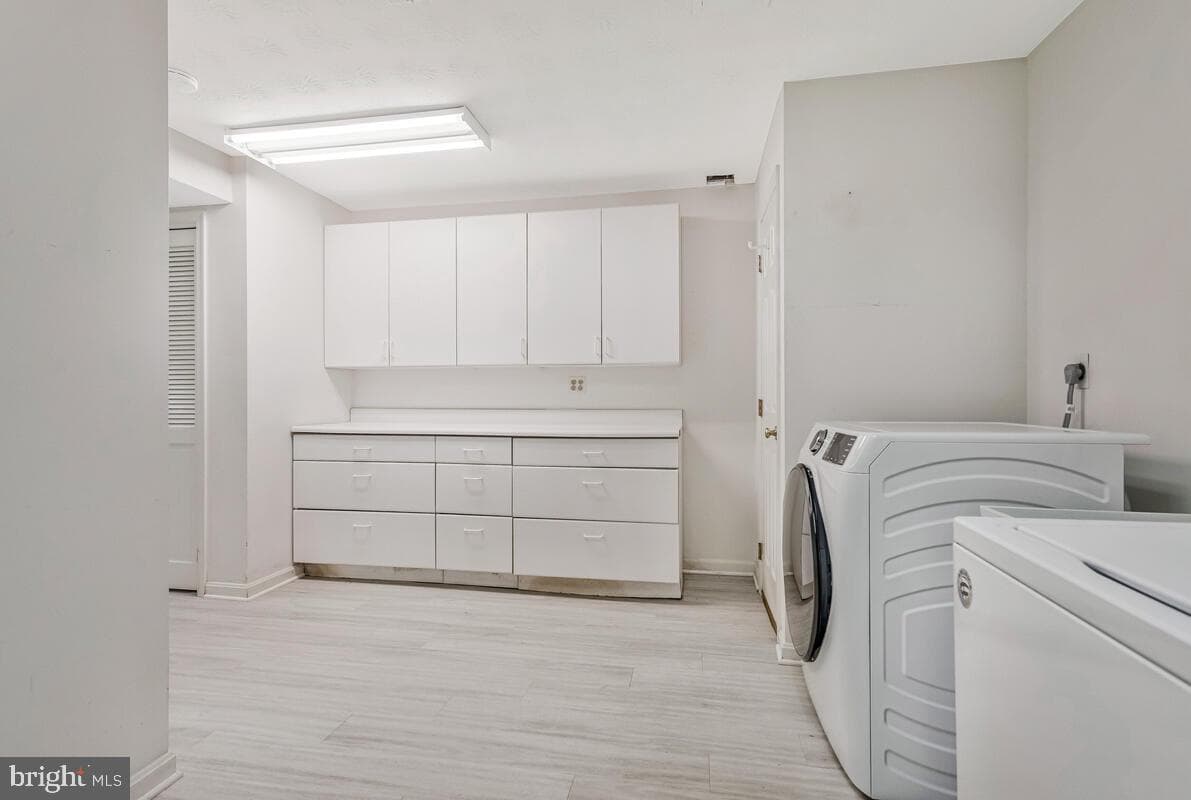 7251 Bond St. photo 38