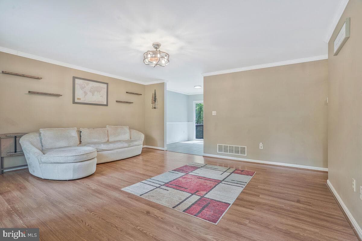 7800 Marshall Road photo 10