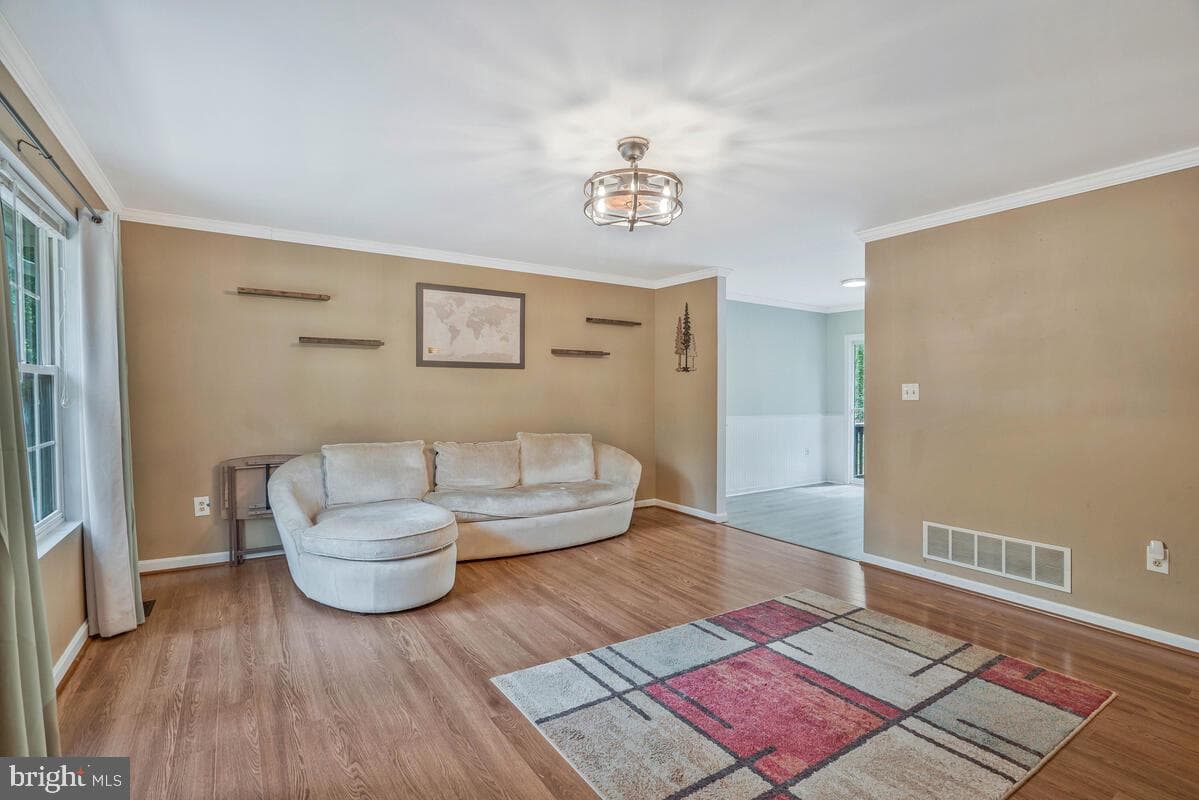 7800 Marshall Road photo 11
