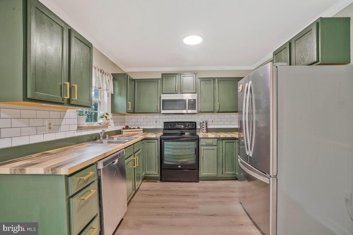 7800 Marshall Road photo 17