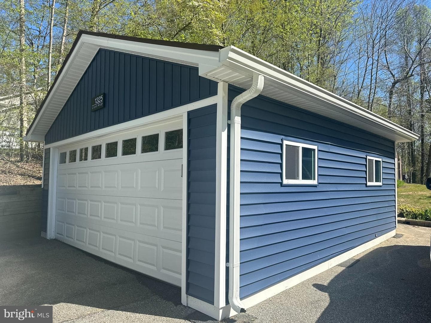 1325 Wilson Road photo 2