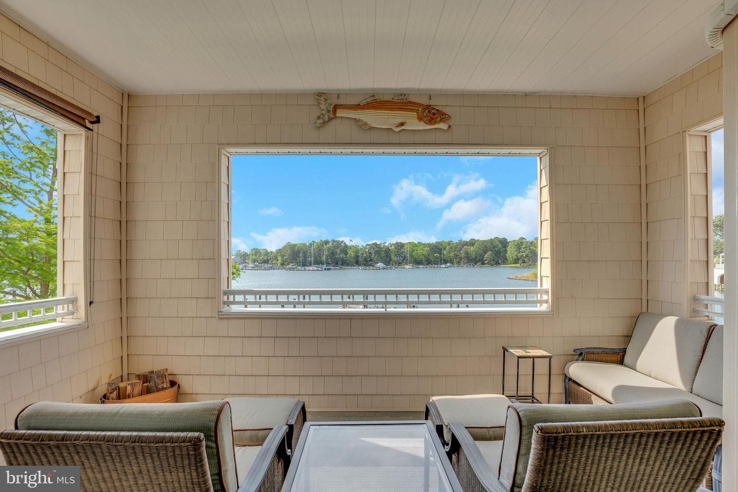 611 Oyster Bay Place #201 photo 11