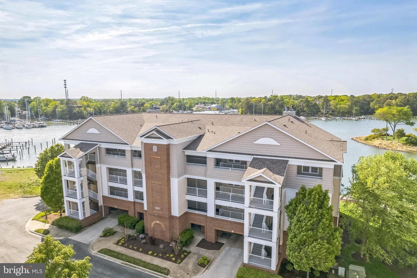 611 Oyster Bay Place #201 photo 45