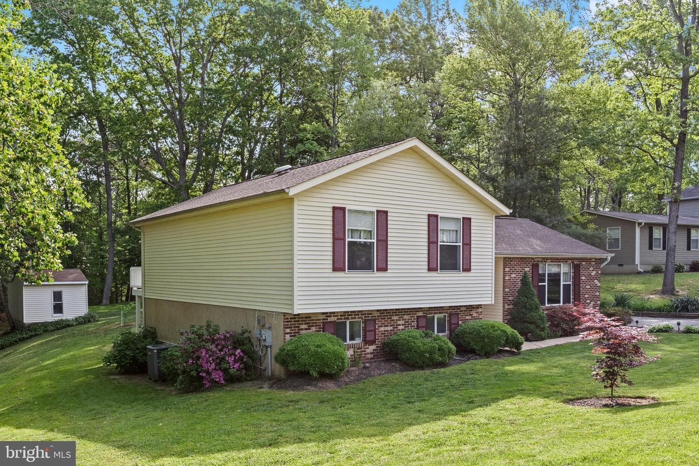 8186 Ebbtide Lane photo 3