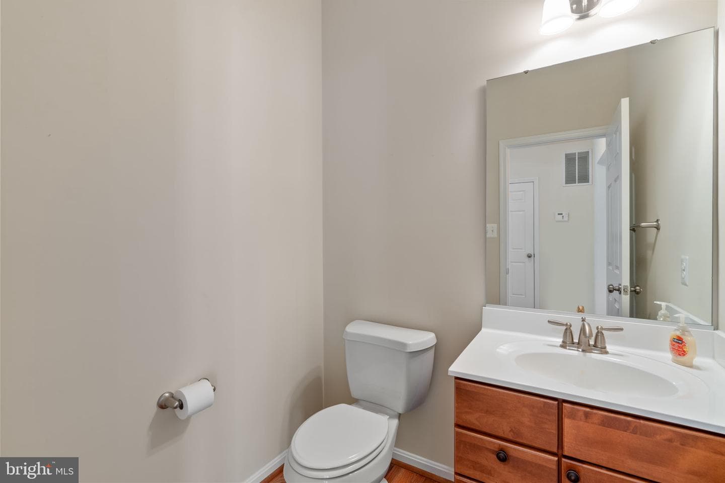 2024 Baythorne Road photo 11
