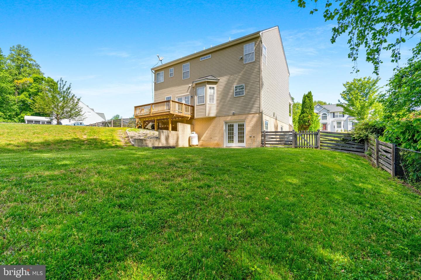 2024 Baythorne Road photo 32
