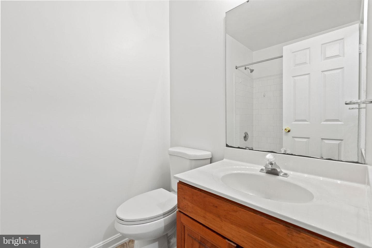 423 Cambridge Place photo 19