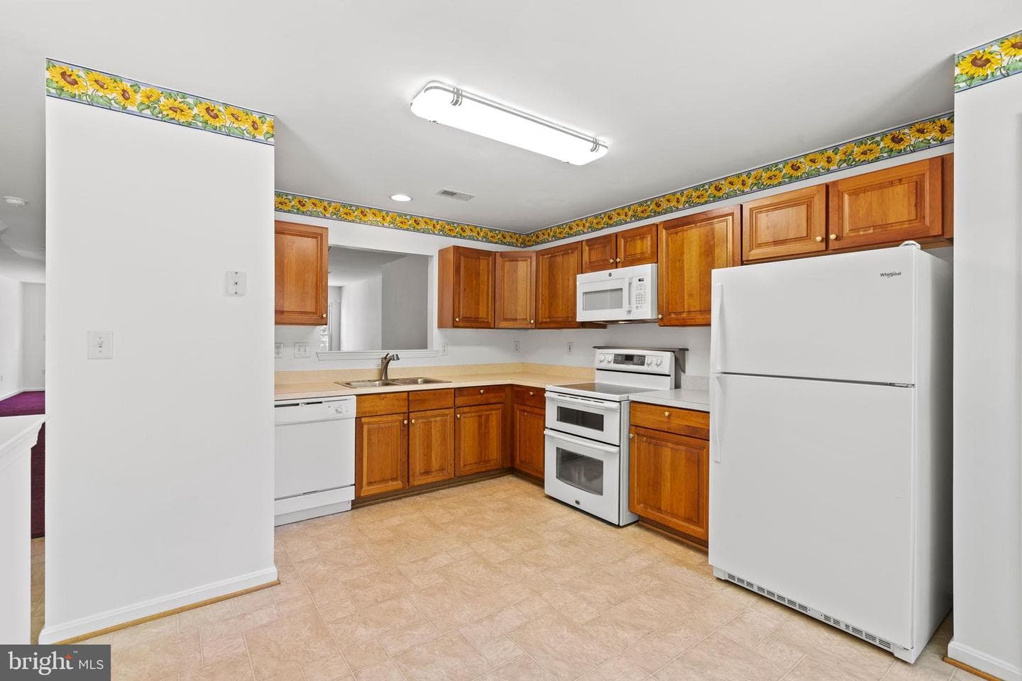 423 Cambridge Place photo 5