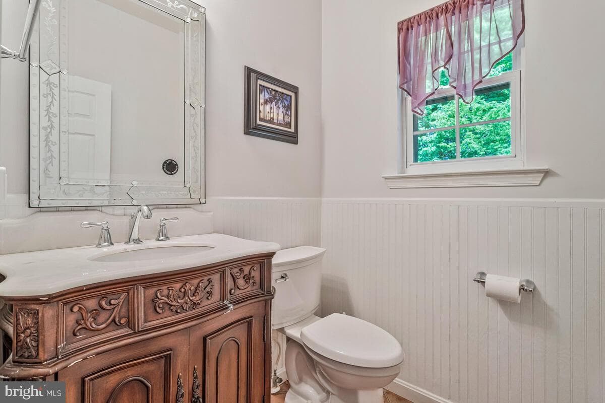 2015 Rosedale Lane photo 19