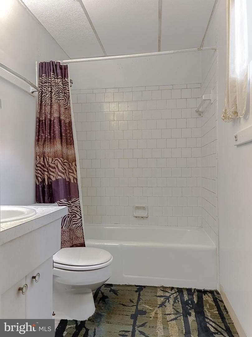 1300 Golden West Way photo 29