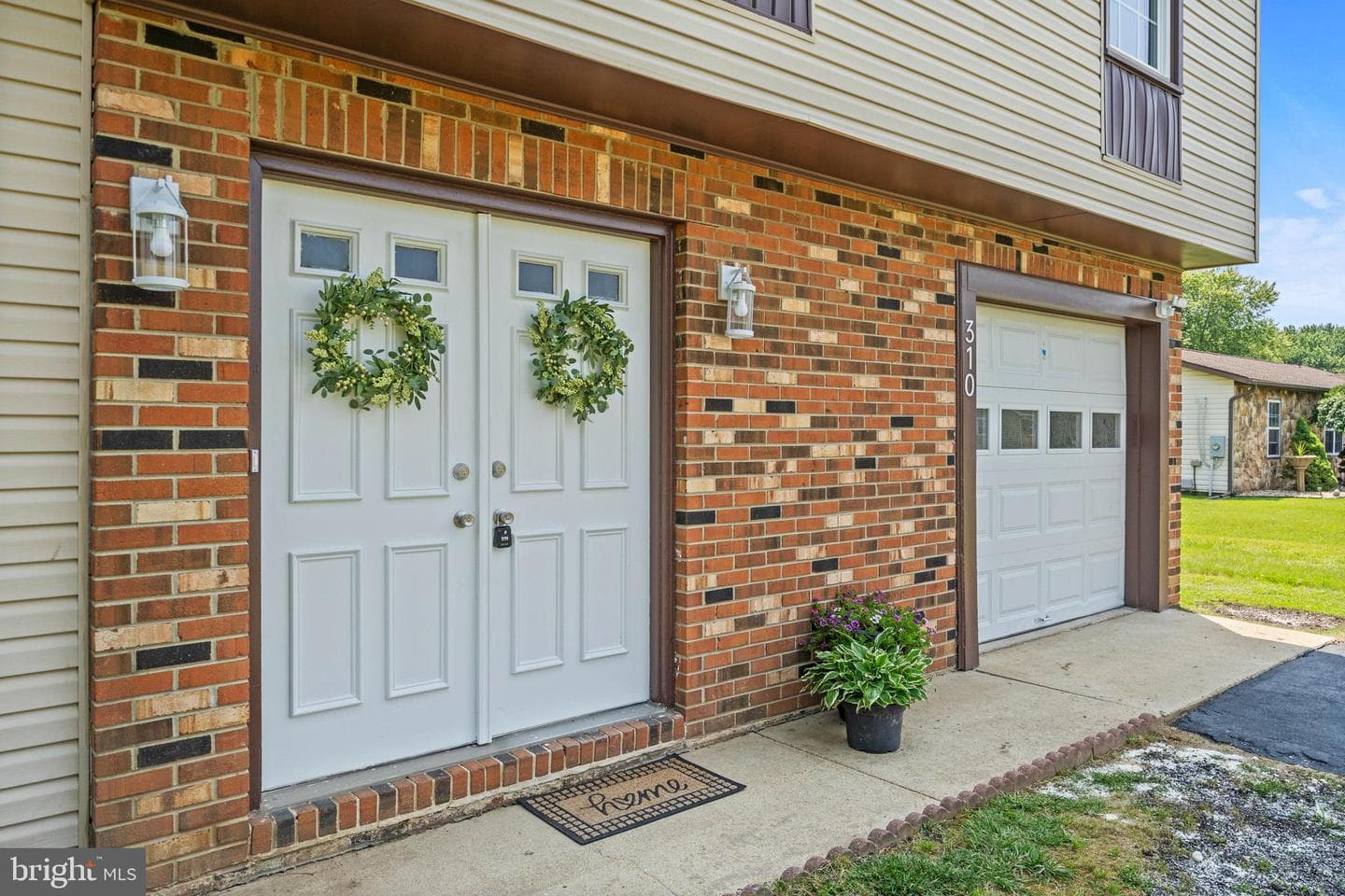 310 Sunset Lane photo 3