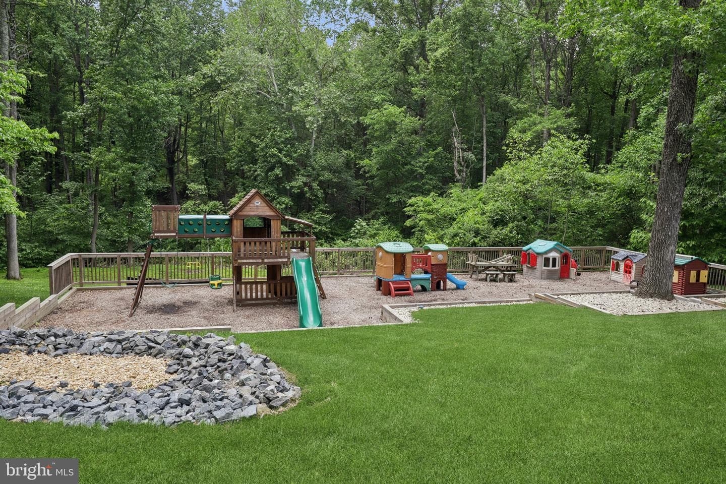 9410 Carleigh Court photo 25
