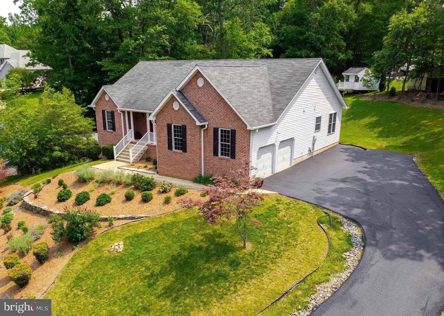 12740 Great Lane