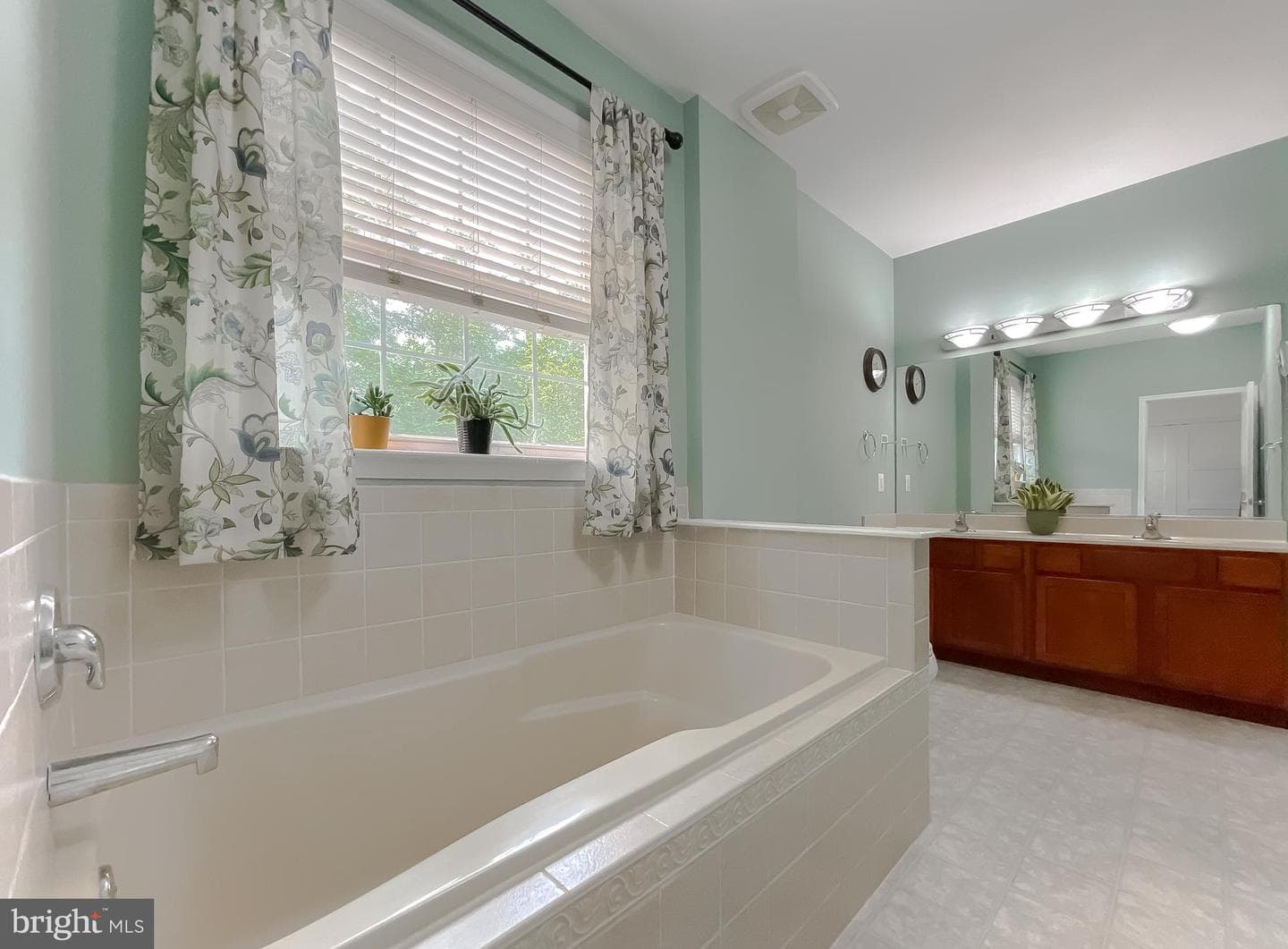 12740 Great Lane photo 22