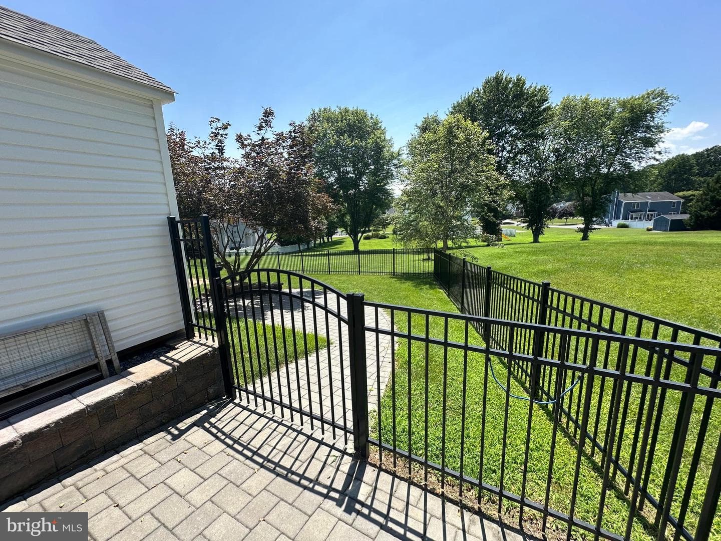 465 Sablewood Drive photo 47