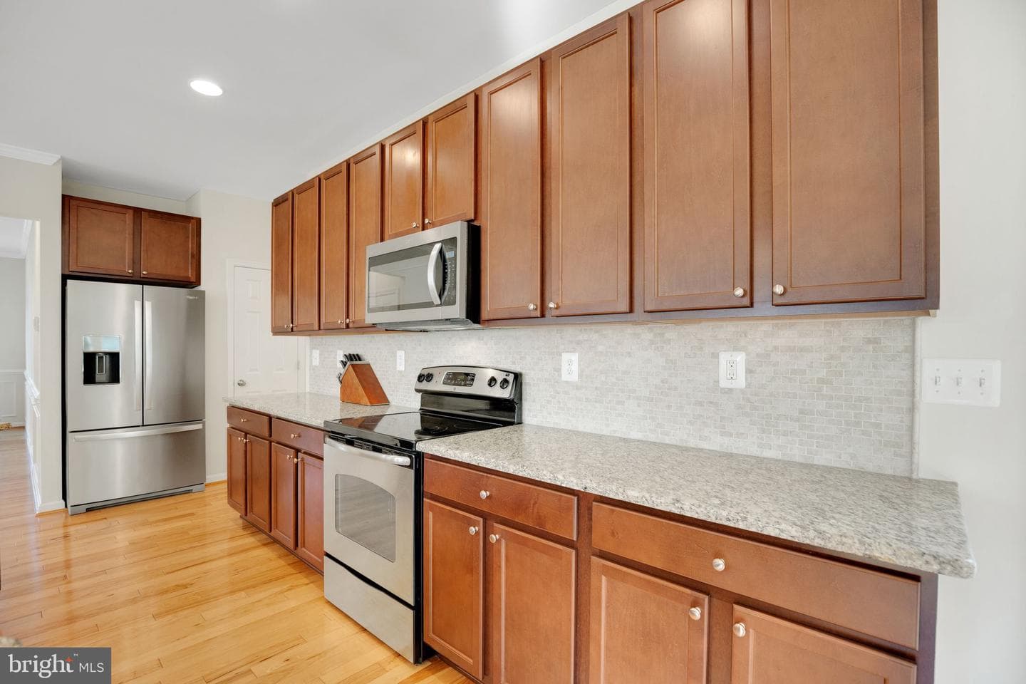 2058 Baythorne Road photo 18