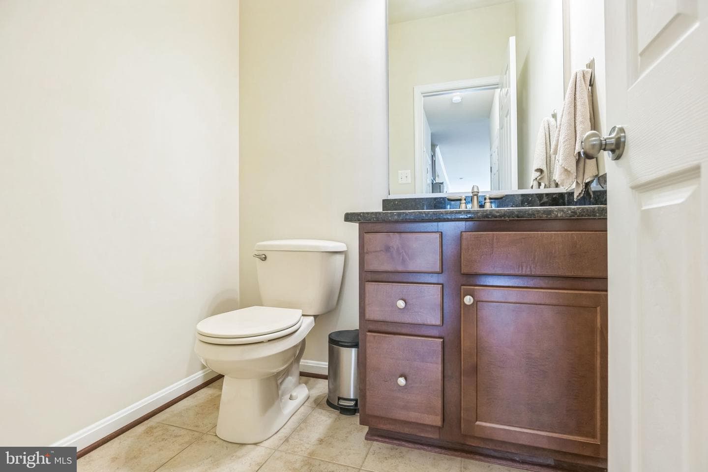 2058 Baythorne Road photo 21