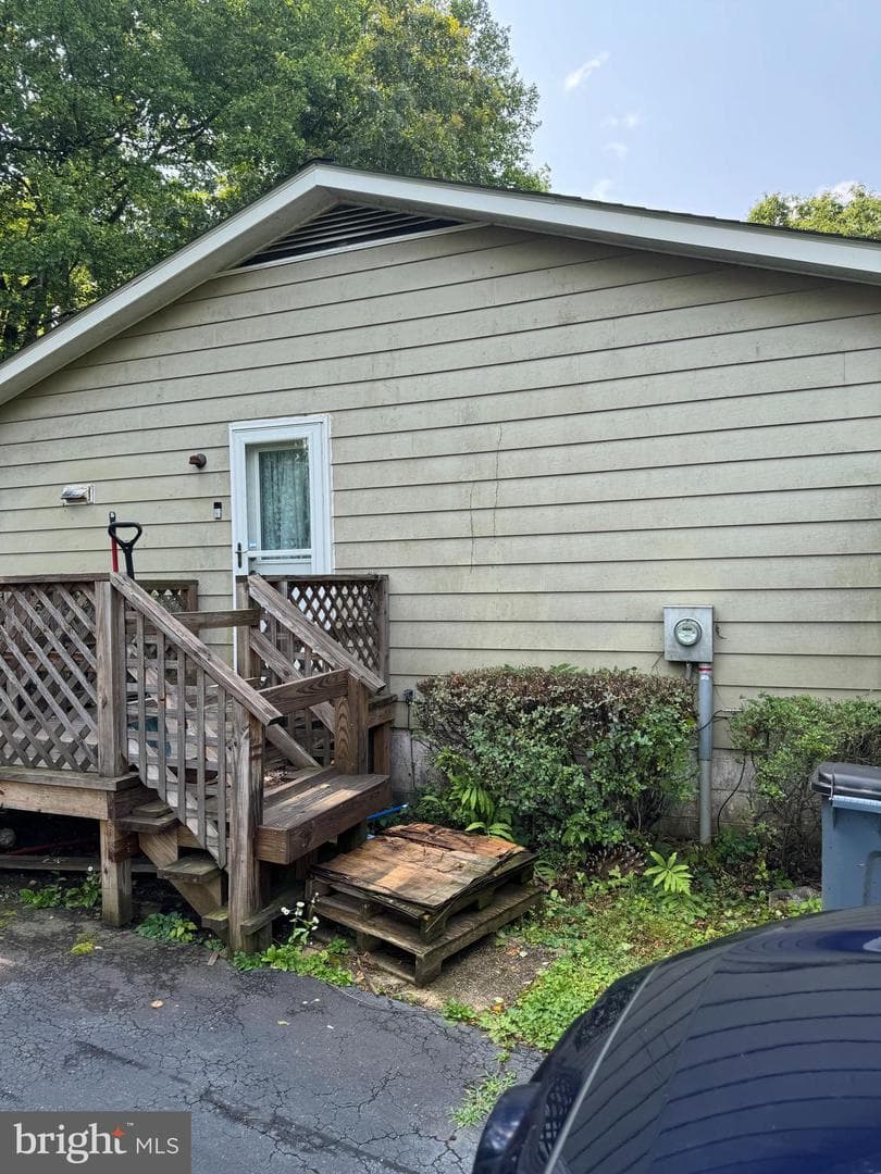 5577 Stephen Reid Road photo 2