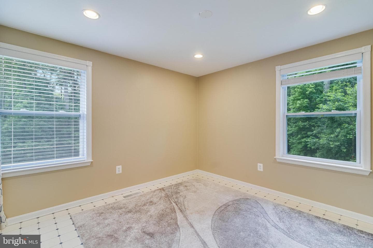 5034 Harvard Street photo 24