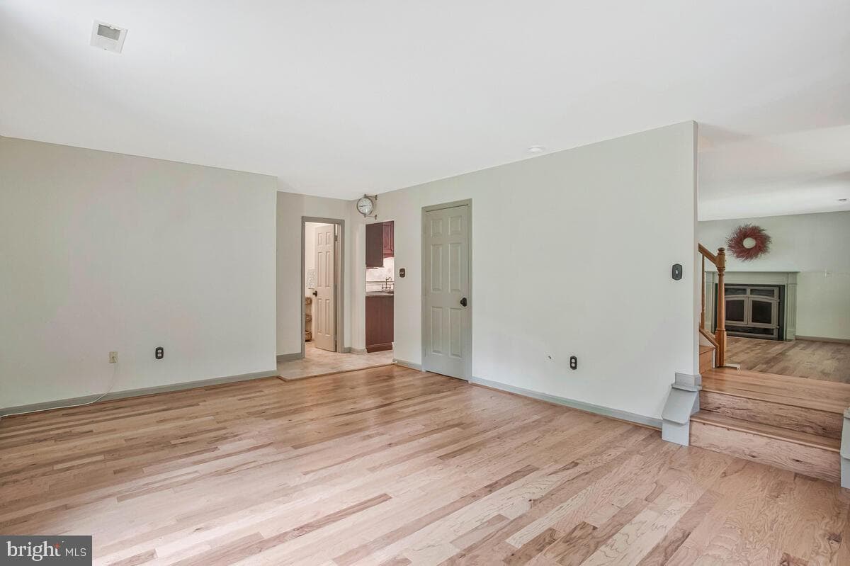 7701 Lake Shore Drive photo 12