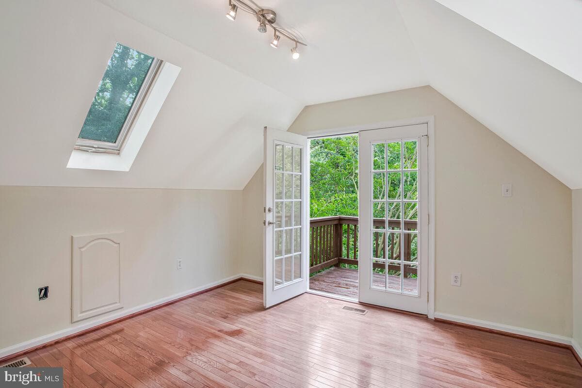 7701 Lake Shore Drive photo 33