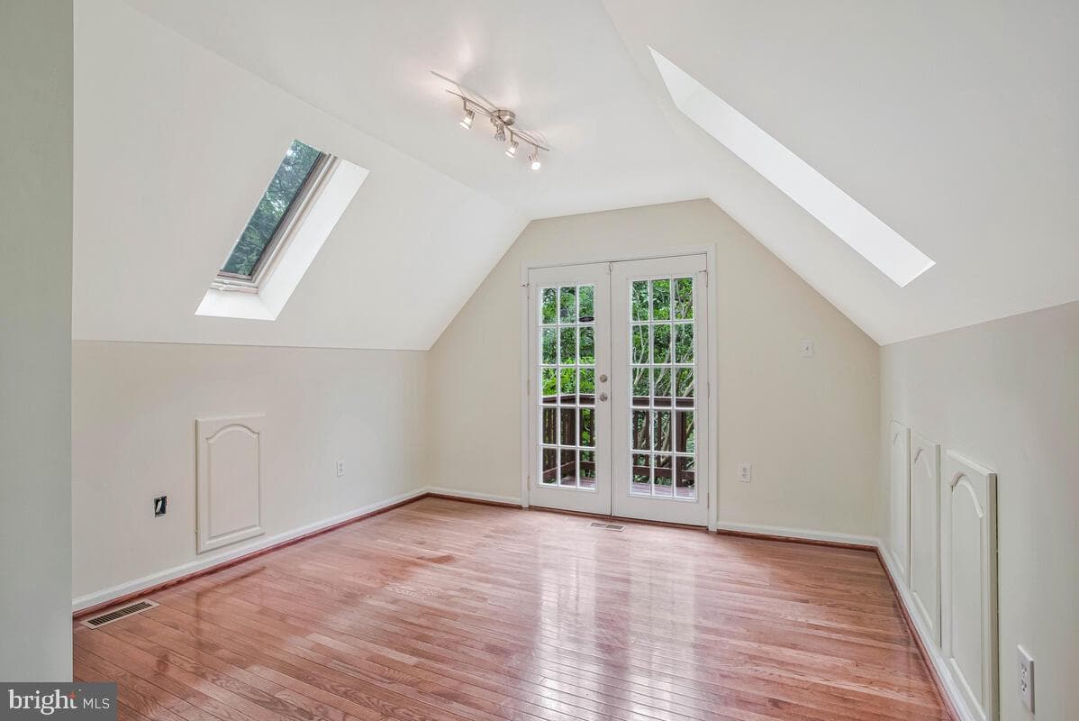 7701 Lake Shore Drive photo 34