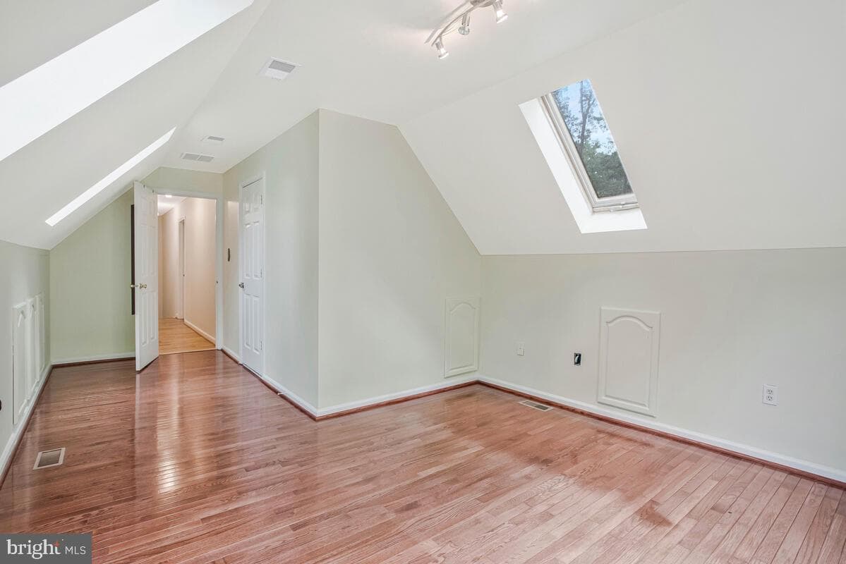 7701 Lake Shore Drive photo 35