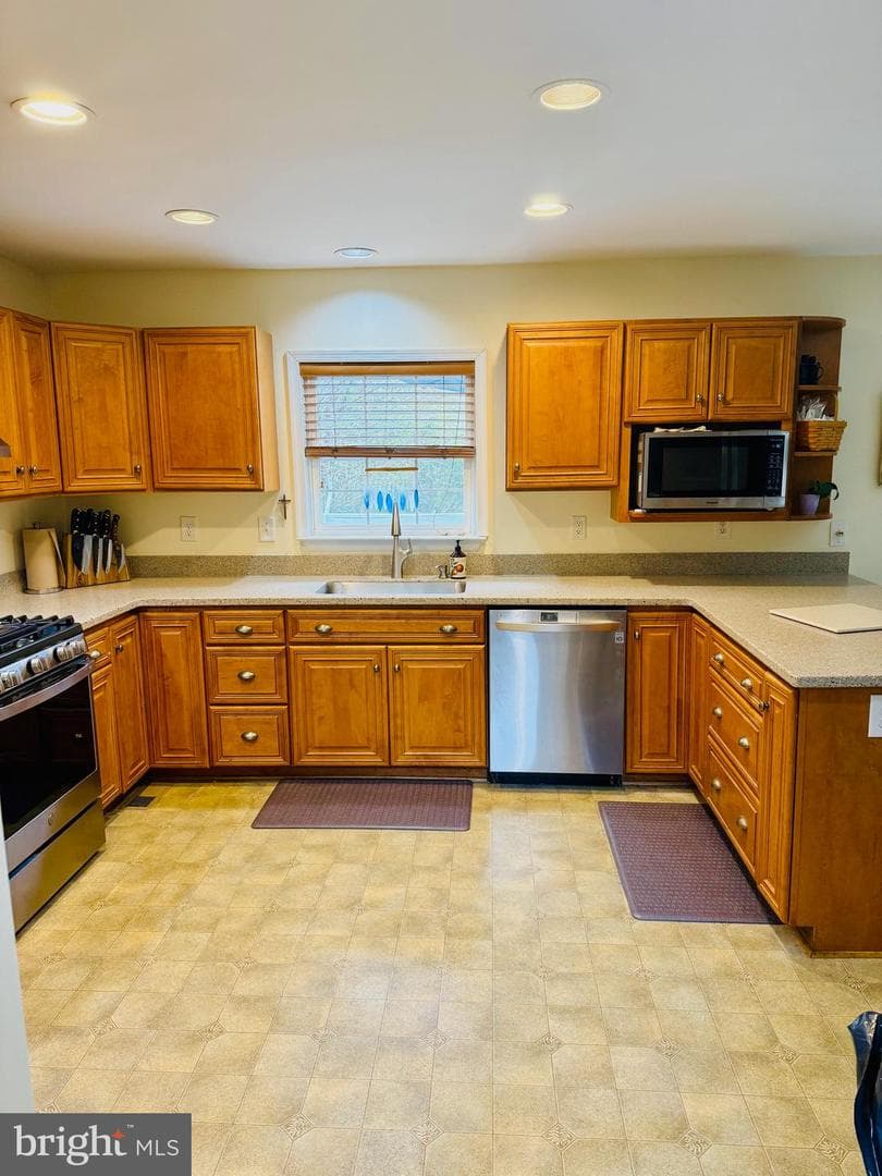 3040 Jones Road photo 4