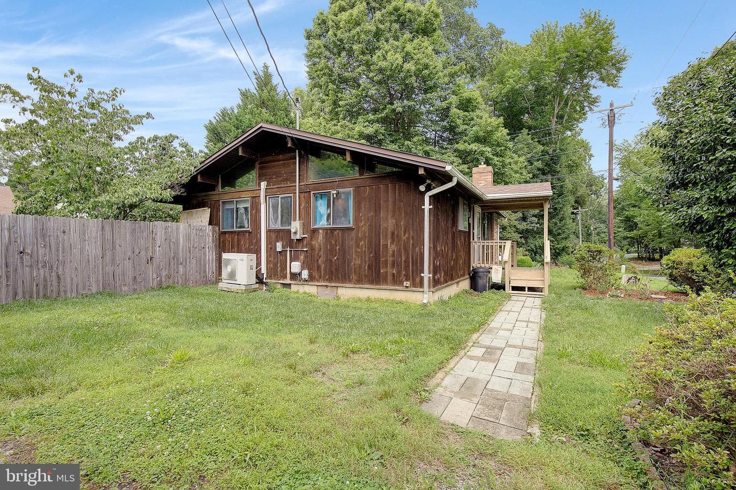 638 Los Alamos Lane photo 3