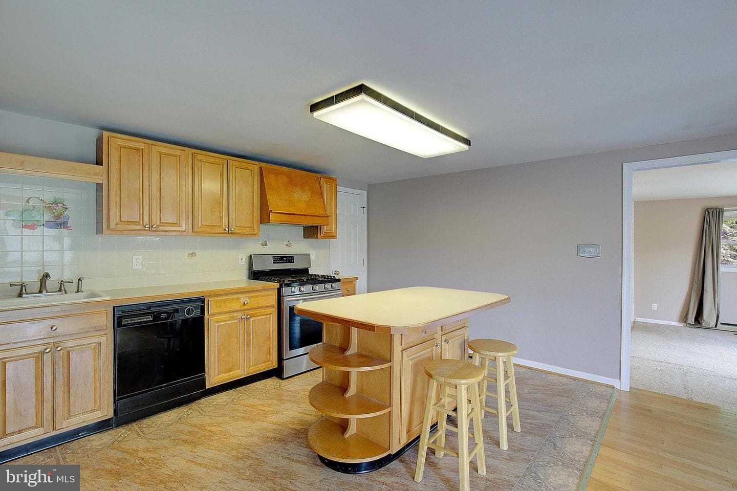 7285 Clyde Jones Road photo 11