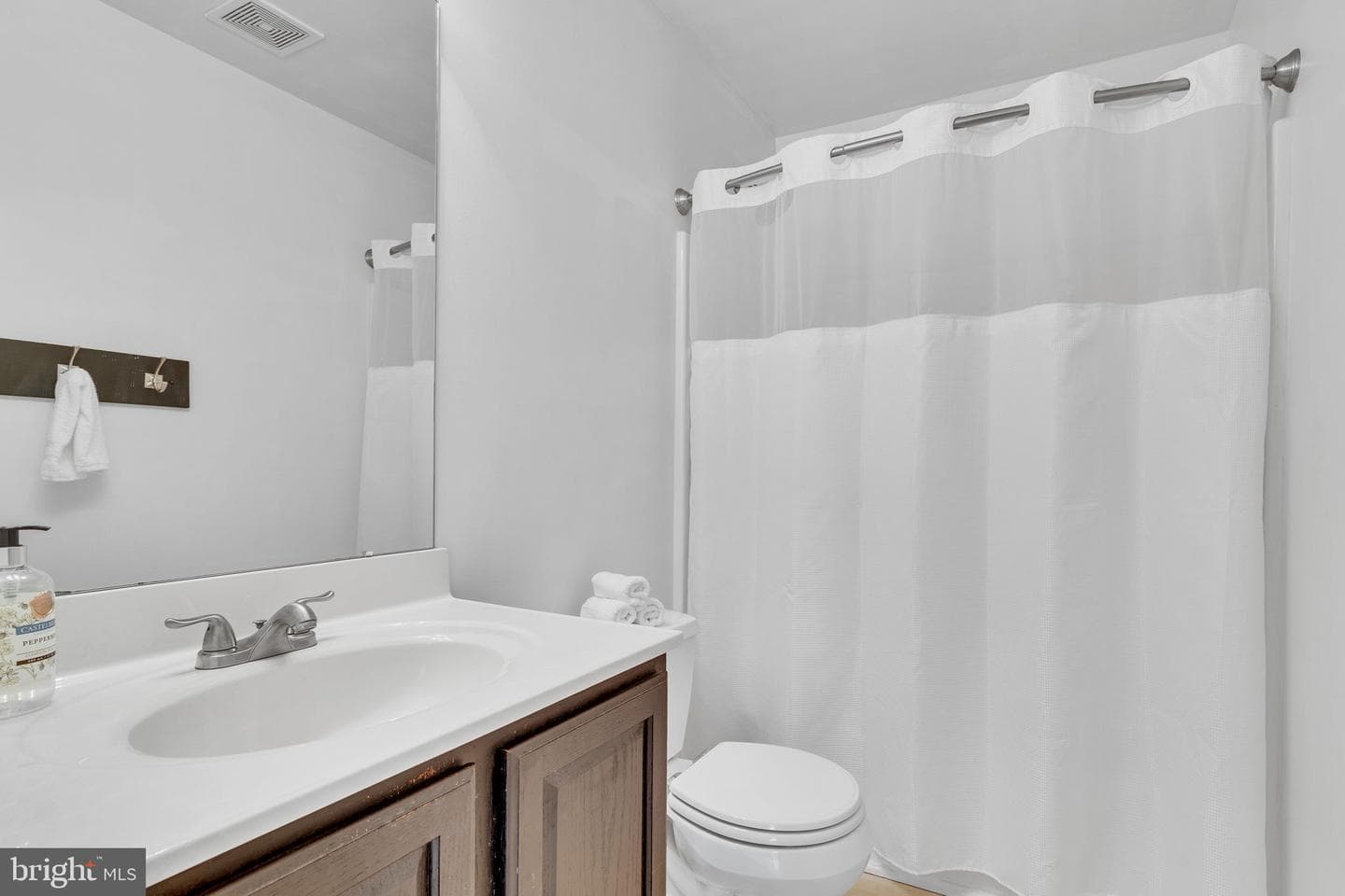 9260 Megatha Lane photo 24