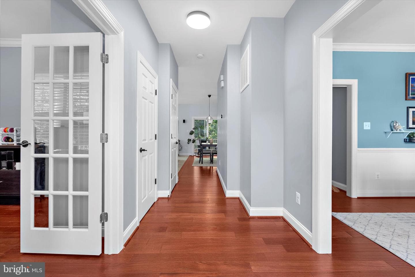 6825 Meridian Court photo 2
