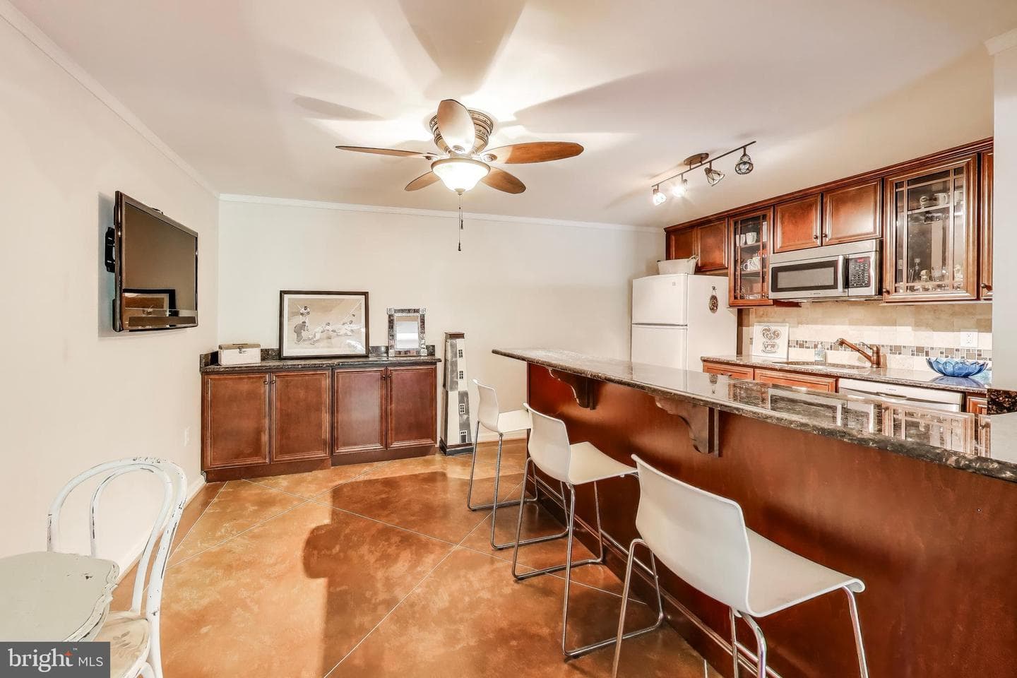 93 Adderton Drive photo 4