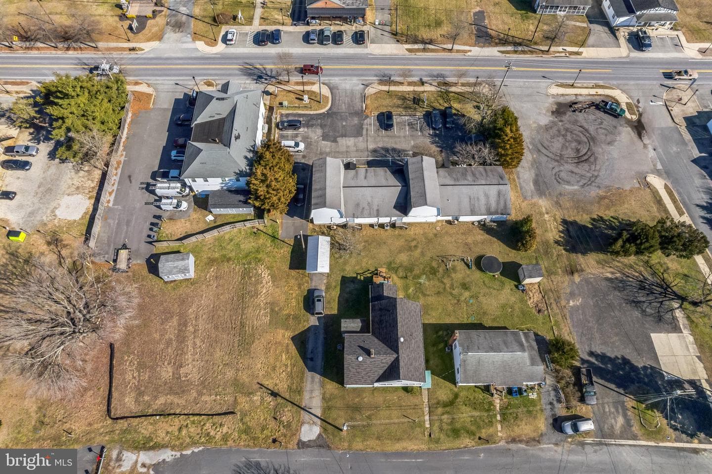 4870 Calvert Drive photo 8