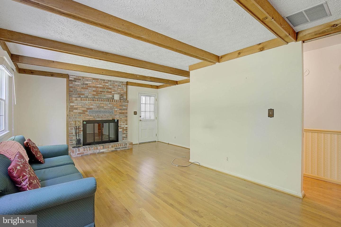 1750 Timber Court photo 2