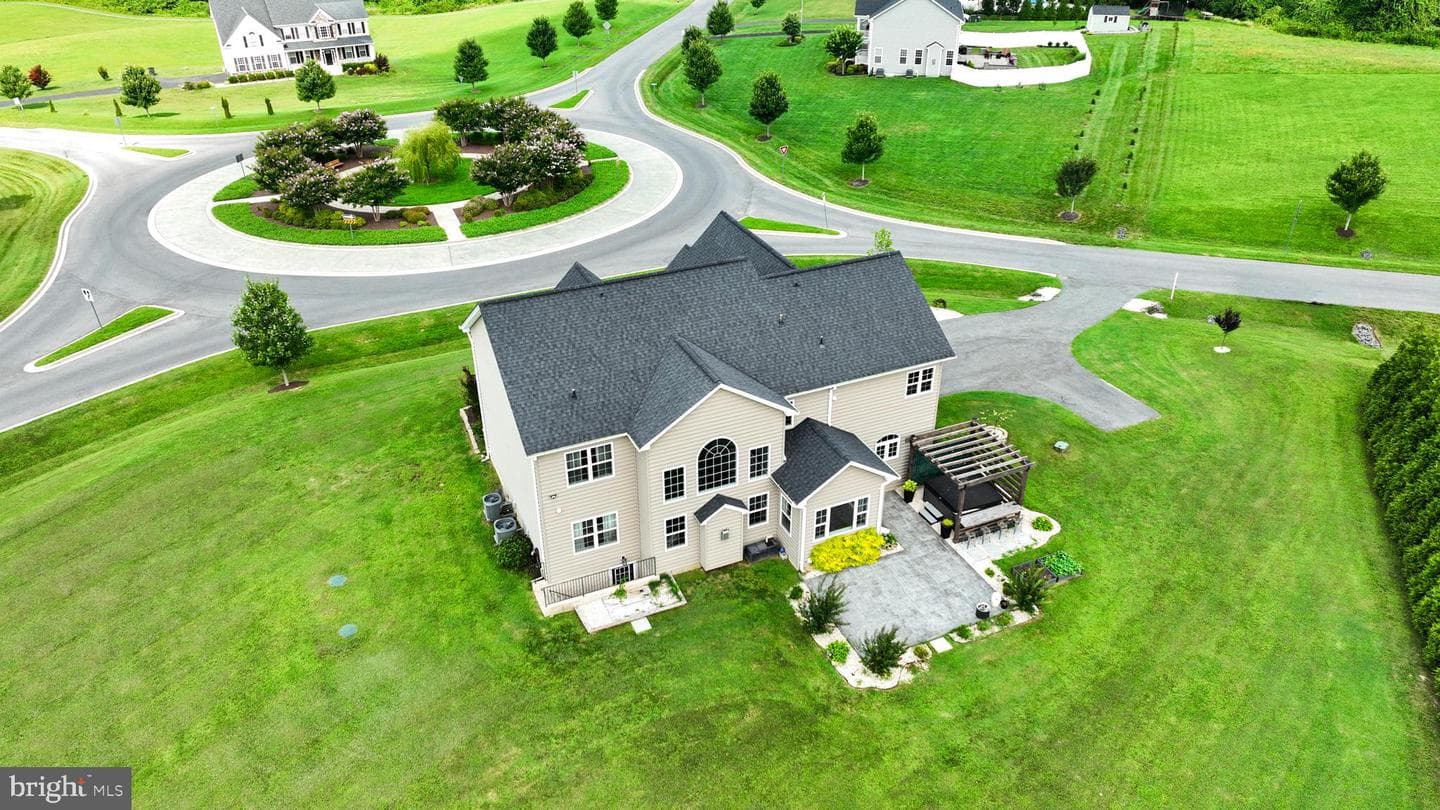 815 Summersweet Court photo 7