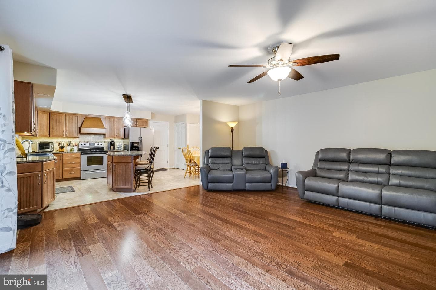 11215 Maplewood Drive photo 20
