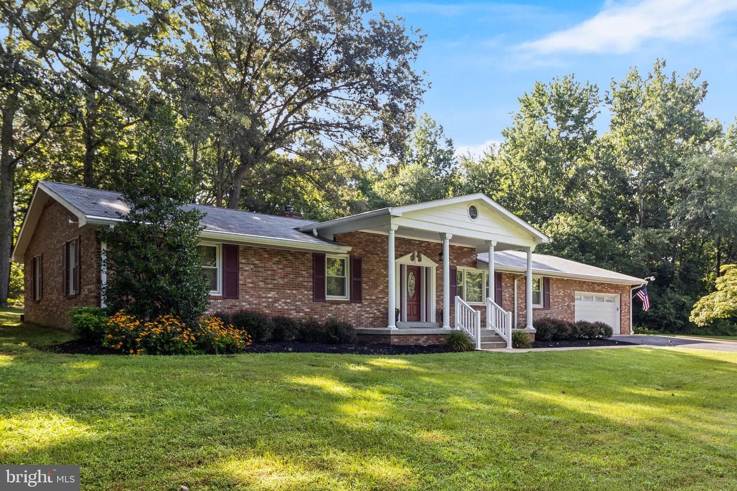 11215 Maplewood Drive photo 4