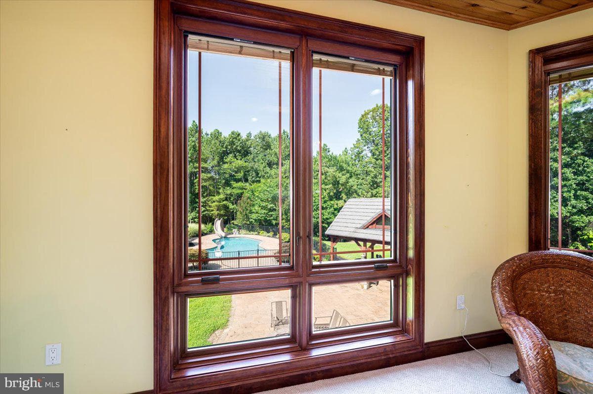 6675 Marshall Road photo 10