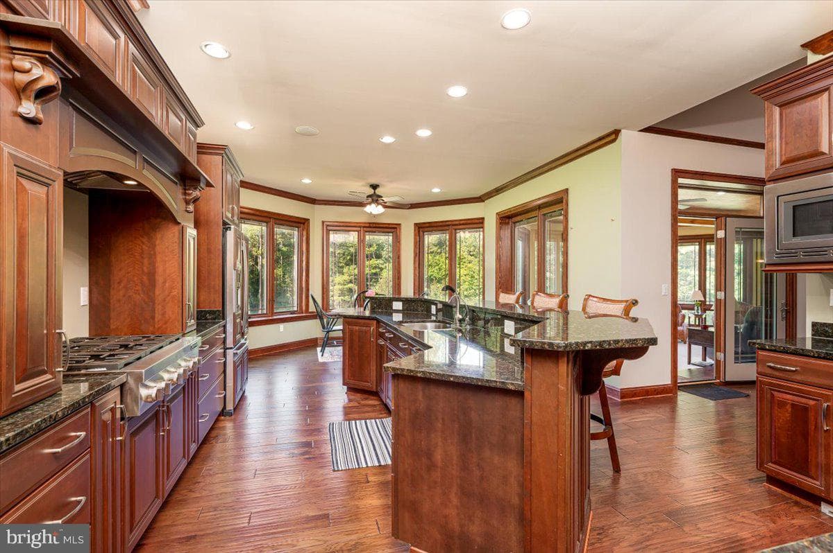 6675 Marshall Road photo 11