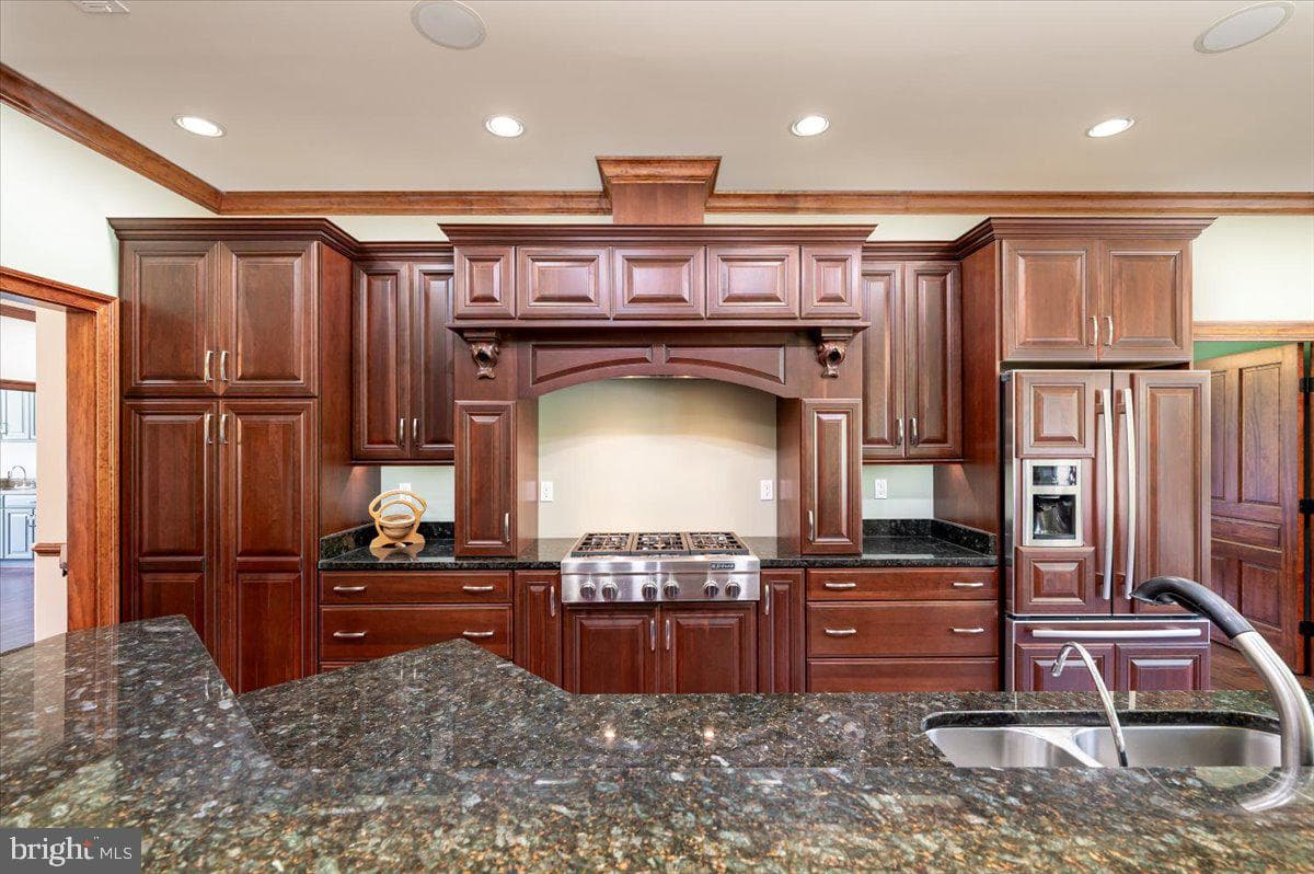 6675 Marshall Road photo 12
