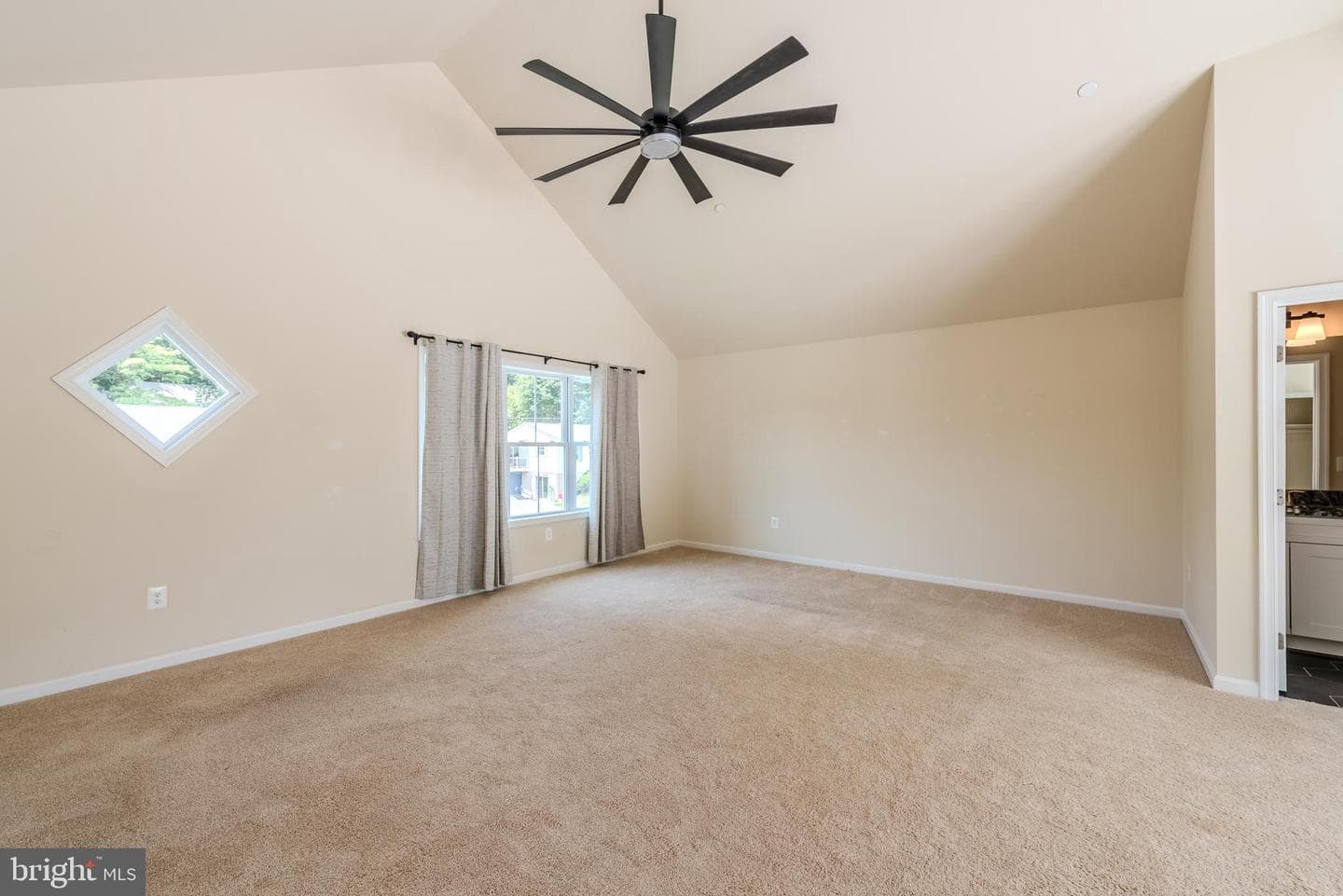 8207 Elm Lane photo 11