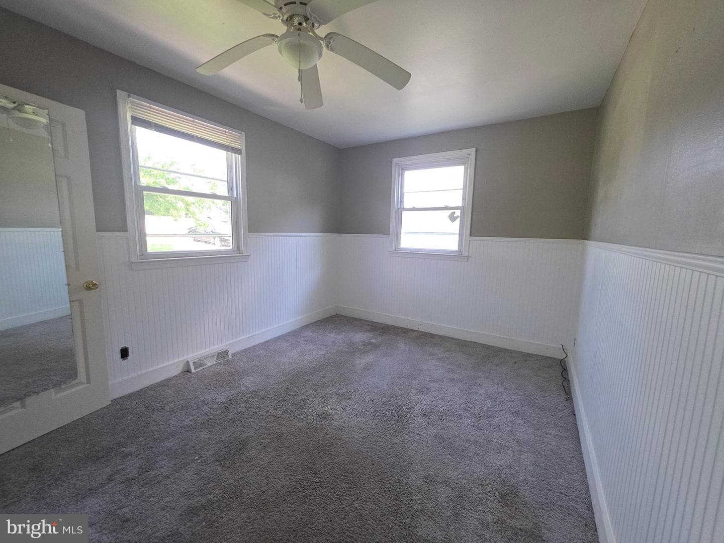 2590 Hallowing Point Road photo 4