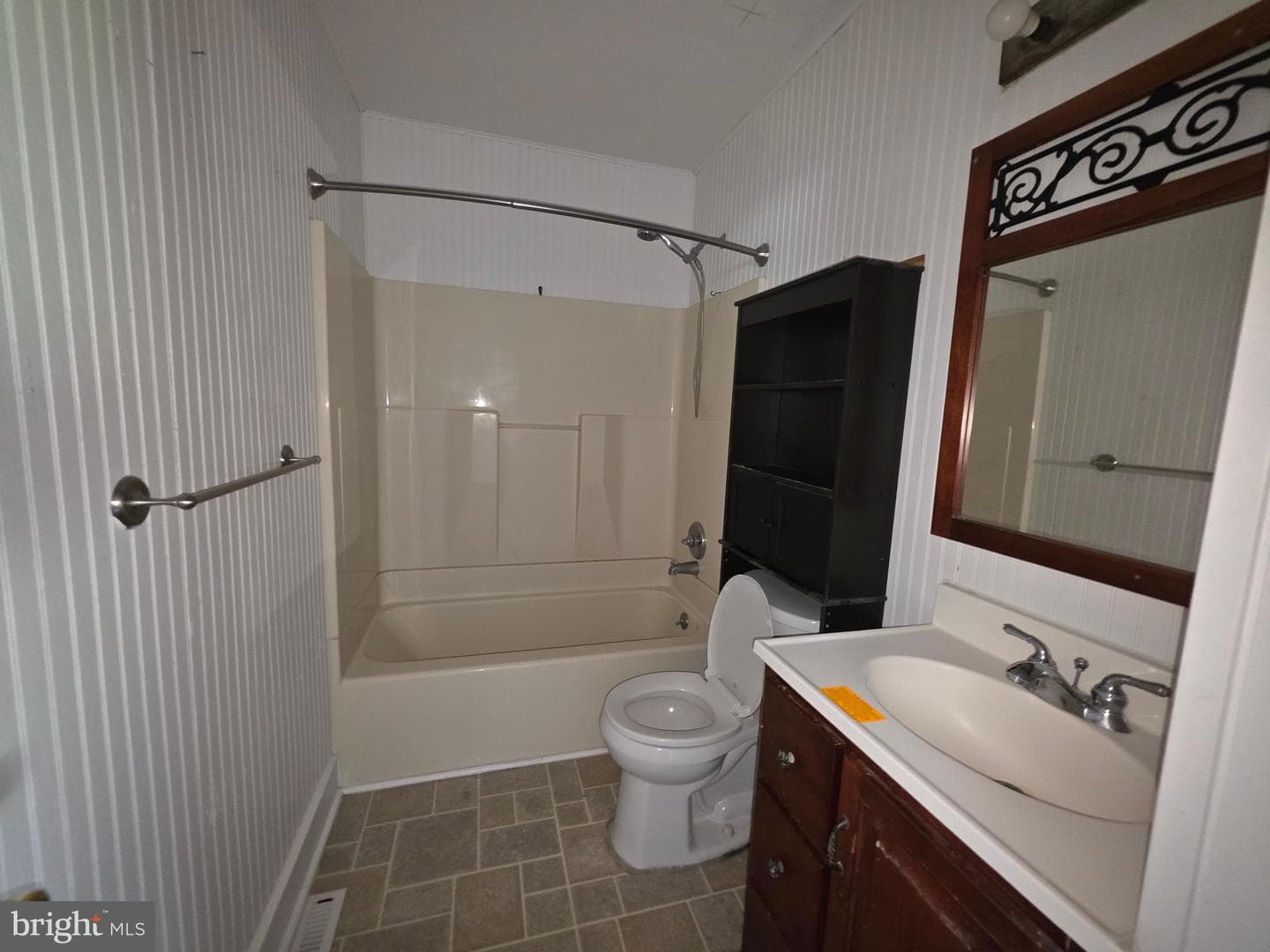 2590 Hallowing Point Road photo 7